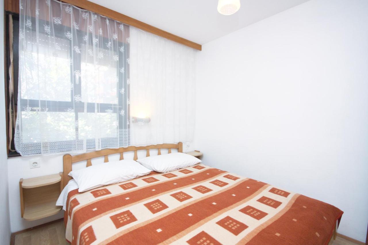 Apartments With A Parking Space Murter - 5103 Betina  Buitenkant foto